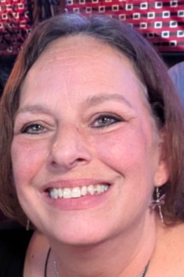Cruise Brothers Travel Agent Lorena Simpson